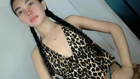 ella_walkerxxx online show from June 14, 4:07 pm