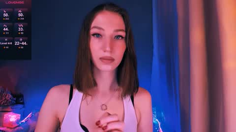 ellaamber online show from January 7, 3:10 am