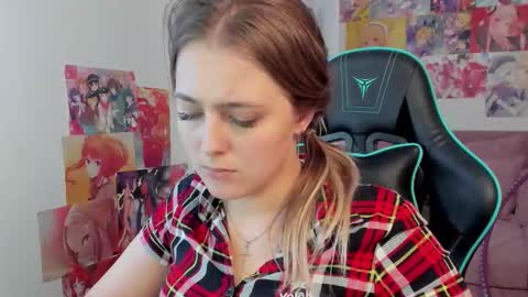 EllaBells online show from March 30, 12:27 pm