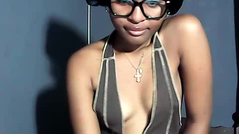 ellah245 online show from June 30, 8:52 pm