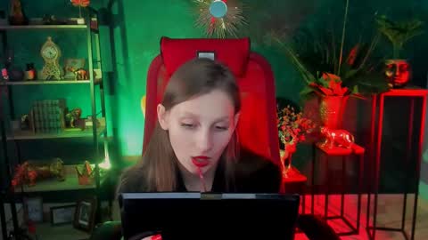 Ella online show from February 28, 12:31 pm