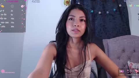 Snapshot of ellajonz chatting on February 12, 3:18 am Ella Amoneth online show from February 12, 3:18 am