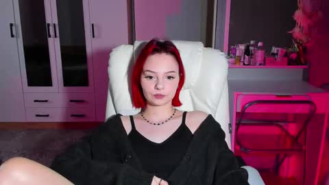 Snapshot of ellales chatting on September 26, 10:13 am ellales online show from September 26, 10:13 am