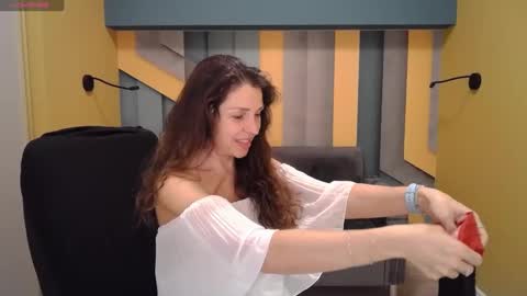 EllaLongs online show from January 21, 12:29 pm