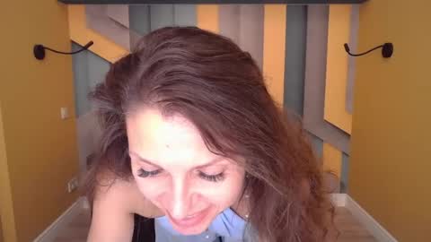 EllaLongs online show from June 27, 11:44 am