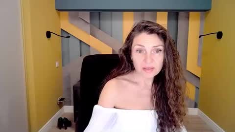 EllaLongs online show from February 15, 12:33 pm