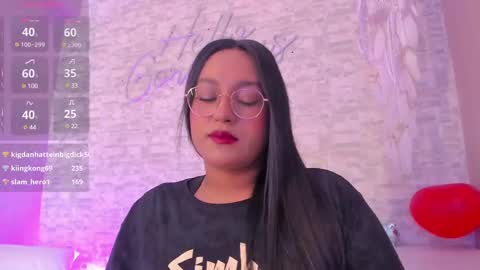 Snapshot of ellamontoya chatting on February 28, 4:32 am Ella online show from February 28, 4:32 am