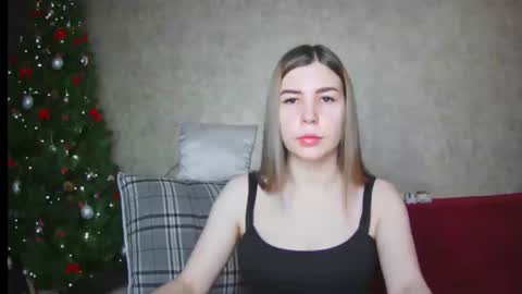 EllaNuar online show from January 9, 2:01 am