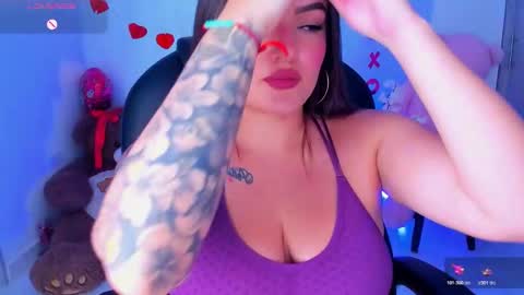 ellarosee_ online show from February 17, 6:51 pm