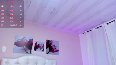 Snapshot of ellarosee_ chatting on January 21, 8:54 pm ellarosee_ online show from January 21, 8:54 pm