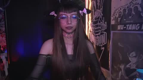 follow me on instagram .    online show from November 18, 12:44 am