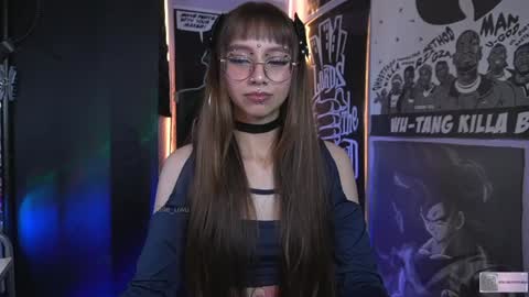 Snapshot of elle_uwu chatting on December 17, 10:22 pm follow me on instagram . online show from December 17, 10:22 pm
