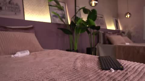Elle Diane online show from July 25, 2:18 am