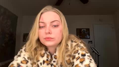 ellejess online show from March 8, 1:13 am