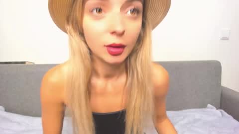 Snapshot of ellen_flow chatting on January 31, 6:25 pm ellen_flow online show from January 31, 6:25 pm