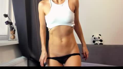 ellen_flow online show from June 14, 6:08 pm