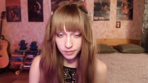 ellie_friendly online show from July 14, 12:22 am