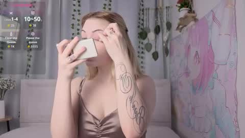 Ellie online show from March 5, 8:21 am