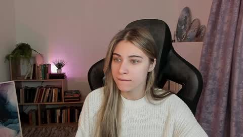 elliecutes online show from January 6, 5:19 am