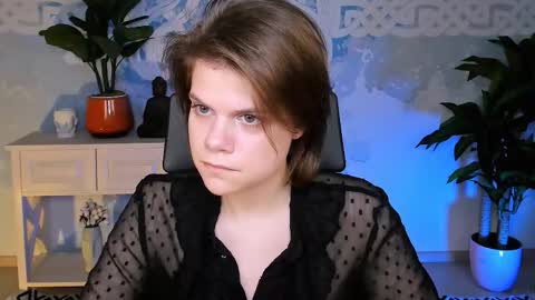 elliemurler online show from November 28, 9:45 am