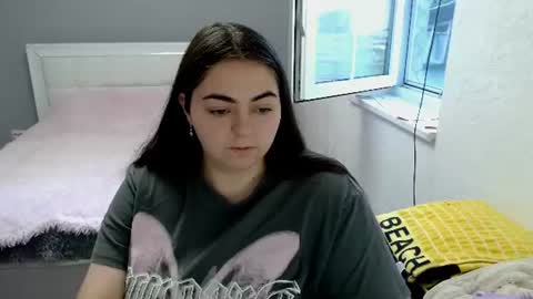 Ellie online show from July 18, 4:05 am