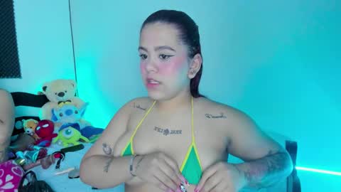 Snapshot of ellope chatting on October 14, 3:09 am Ellope online show from October 14, 3:09 am