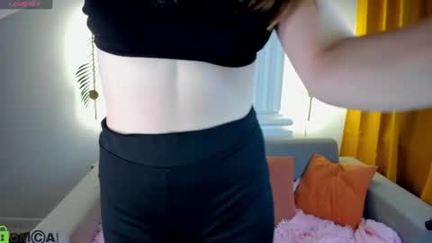 Elly Bloomm online show from July 30, 8:48 am