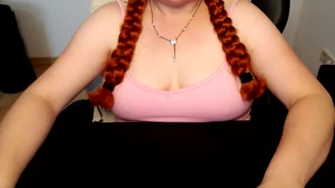 Elly online show from July 10, 7:42 am