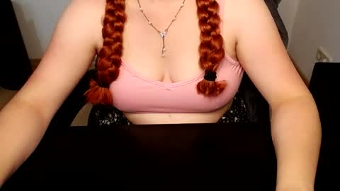 Elly online show from July 29, 7:08 am