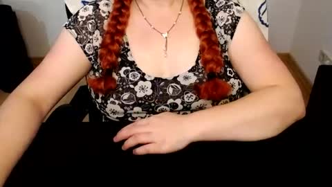 Elly online show from July 12, 6:36 am