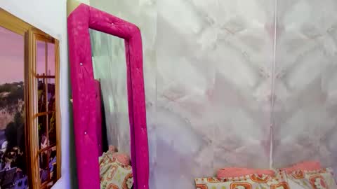 ellybloom online show from April 27, 4:04 pm