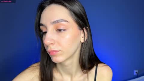 Im online Fri Sun Mon Tue Thu Fri Sat3 from 1000 online show from February 9, 4:04 am