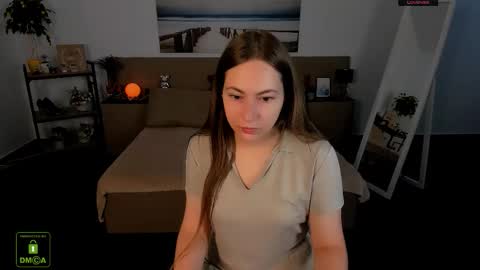 Snapshot of elma_lily chatting on September 17, 6:22 am elma_lily online show from September 17, 6:22 am