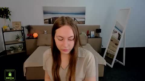 Snapshot of elma_lily chatting on September 16, 6:21 am elma_lily online show from September 16, 6:21 am