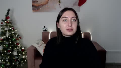Snapshot of elmirapowers chatting on December 12, 12:44 pm elmirapowers online show from December 12, 12:44 pm