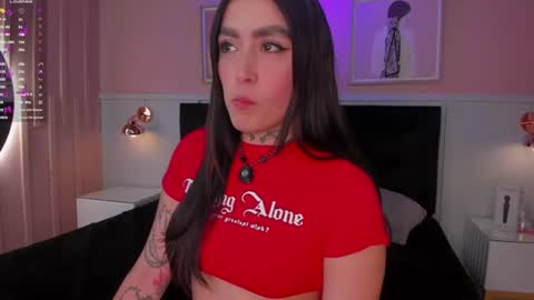 Elodie  online show from July 22, 1:12 pm