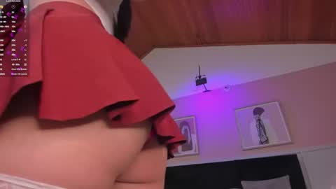 Elodie  online show from July 31, 3:02 pm