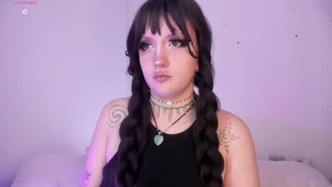 Snapshot of eloisee_ chatting on October 19, 5:31 am Eloise . online show from October 19, 5:31 am