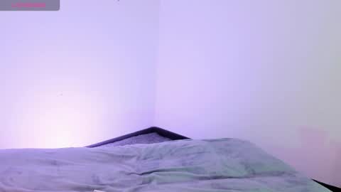 Snapshot of eloisee_ chatting on October 16, 4:48 am Eloise . online show from October 16, 4:48 am
