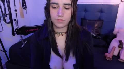 Snapshot of elowen_halley1 chatting on September 30, 10:36 pm elowen_halley1 online show from September 30, 10:36 pm