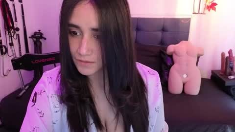 Snapshot of elowen_halley1 chatting on October 12, 7:16 pm elowen_halley1 online show from October 12, 7:16 pm