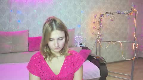 Elsa  online show from November 3, 9:35 am