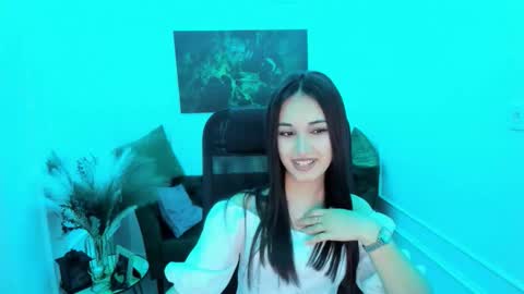 Elvira online show from March 13, 4:36 am