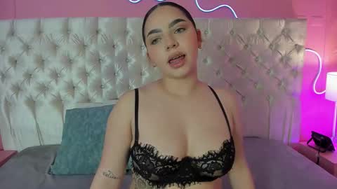 Snapshot of ely_maldox chatting on October 10, 12:21 pm Ely online show from October 10, 12:21 pm