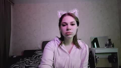 Monica online show from March 12, 5:48 pm