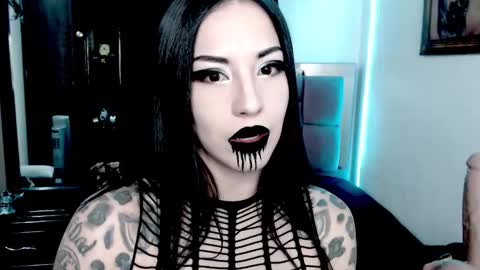 Emerald Black online show from November 26, 6:47 am