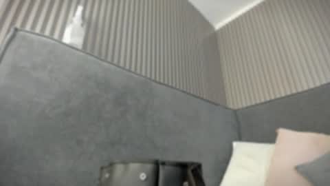 emelie_89 online show from July 13, 12:17 pm