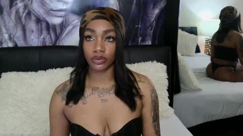 Snapshot of emely_brandon_ chatting on September 15, 9:28 am anyelii online show from September 15, 9:28 am