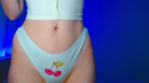 Emely online show from August 5, 3:35 am