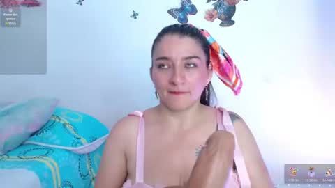 emely ross online show from July 6, 9:06 pm